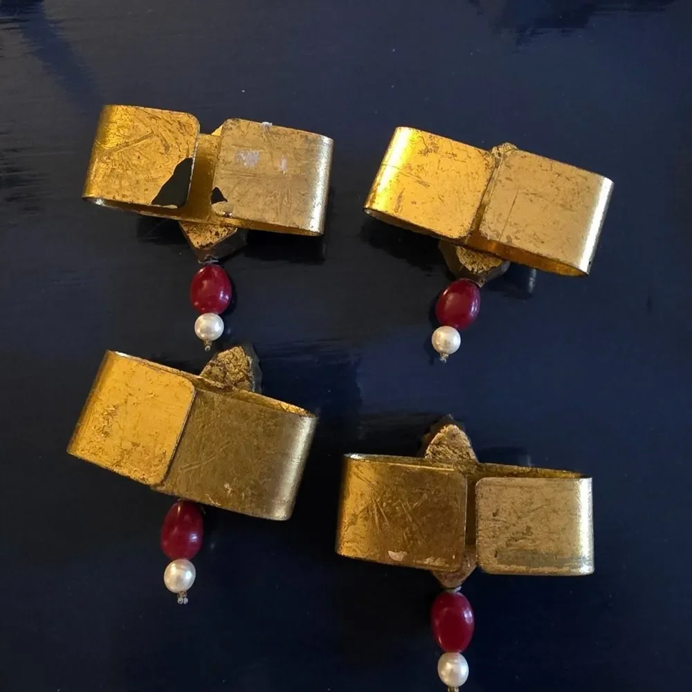 Vintage Coral & Faux Pearl Napkin Rings in Wooden Box – Set of 4